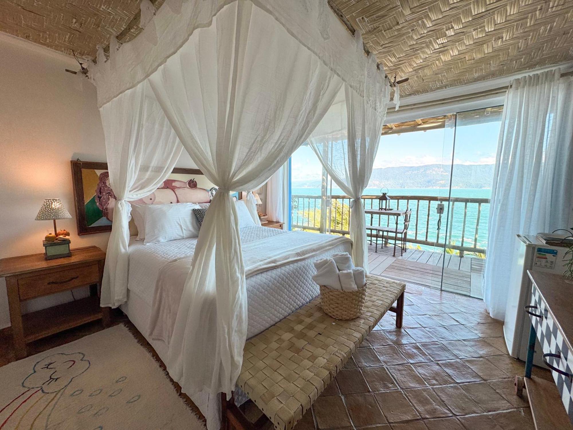 Vilatoro Guest House Ilhabela Kültér fotó
