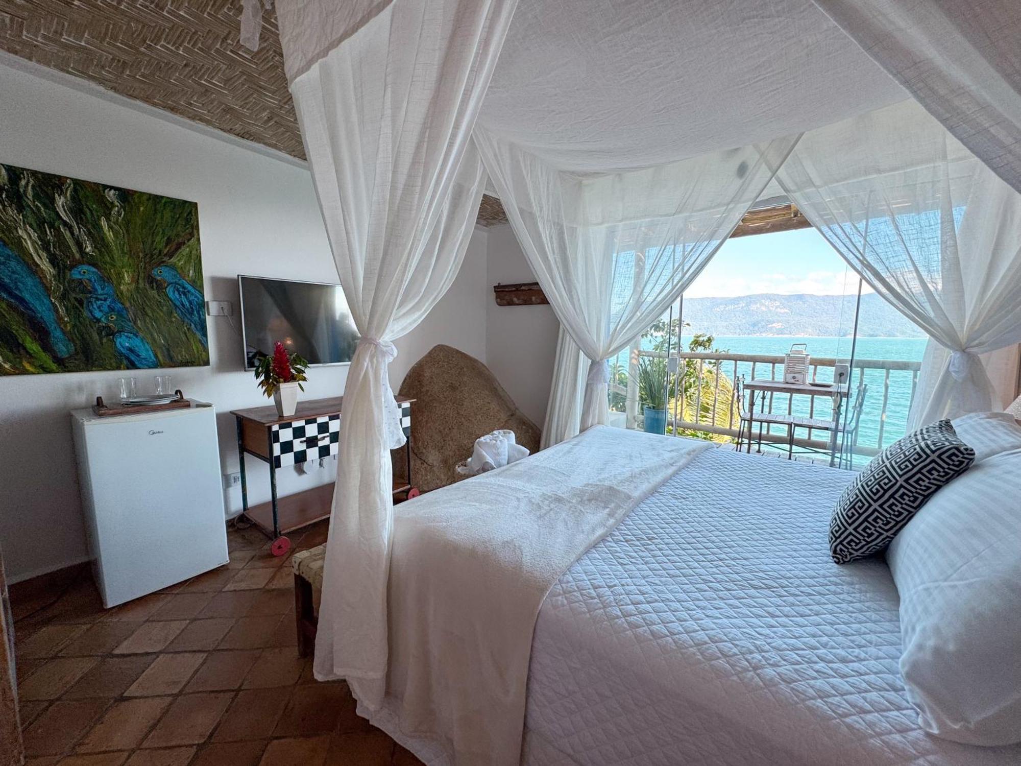 Vilatoro Guest House Ilhabela Kültér fotó